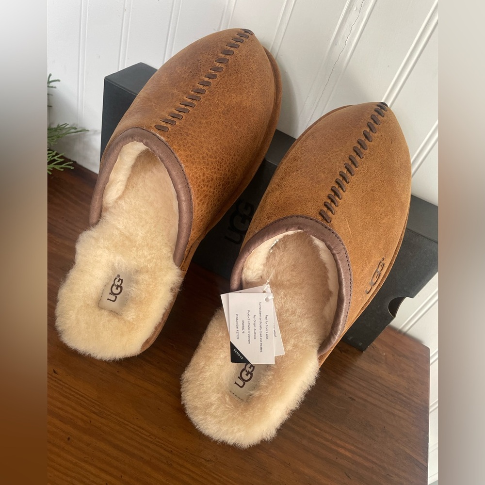 NWT Men’s Ugg Scuff Slippers